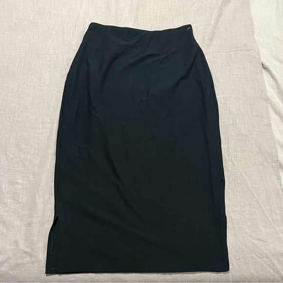 Eileen Fisher Classic Black Pencil Skirt Size Medium Basics Office Business Maxi - Picture 2 of 7
